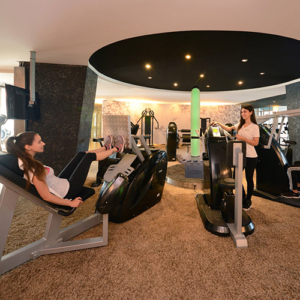 SI-SUITES Hotel Stuttgart Milon Circuit Training at Kanto Sports at SchwabenQuellen