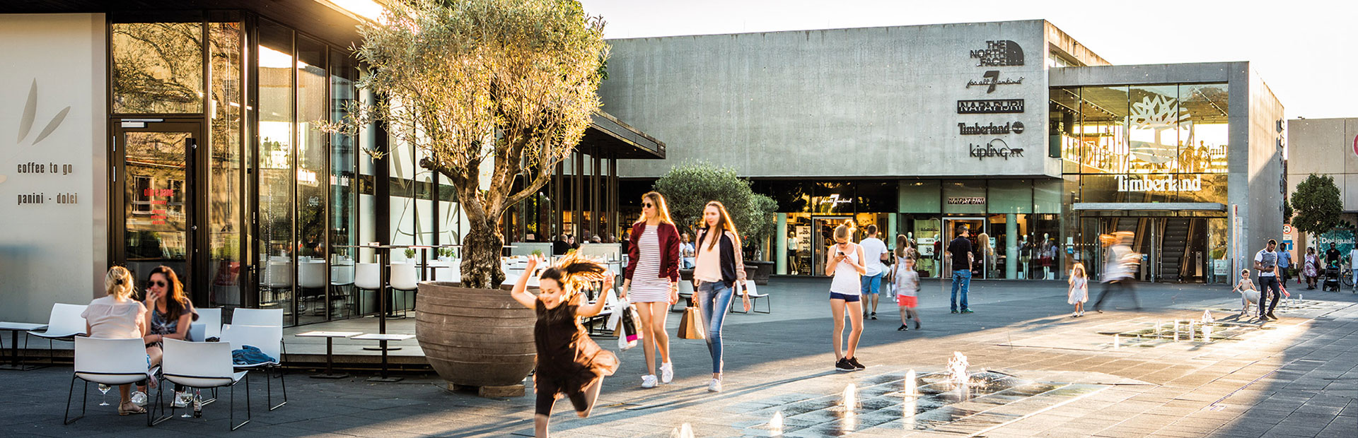 Outletcity Metzingen Lindenplatz Olio Timberland Summer Shopping